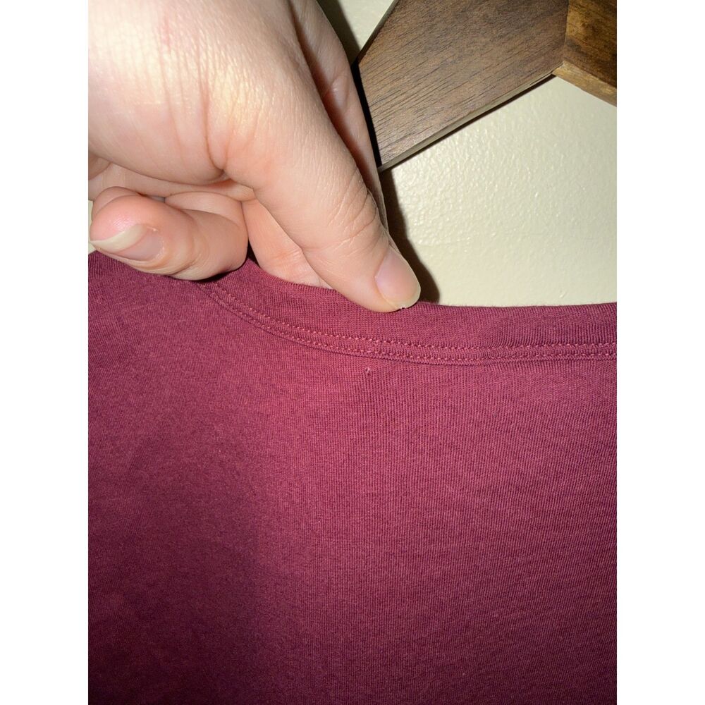 PINK Victoria's Secret Maroon Strappy Cage V-Neck Tee S - Picture 3 of 9